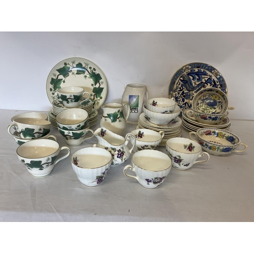 44 - Lot  of chinaware - Wedgewood, masons, etc.