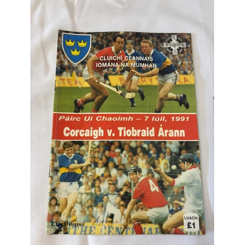 155 - Quantity of programmes - Munster Hurling Championship dating from the 40's on, see photos.