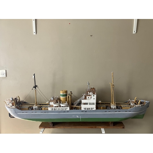 286 - A good and well detailed ships model of the Irish Hazel. W. 170cm.