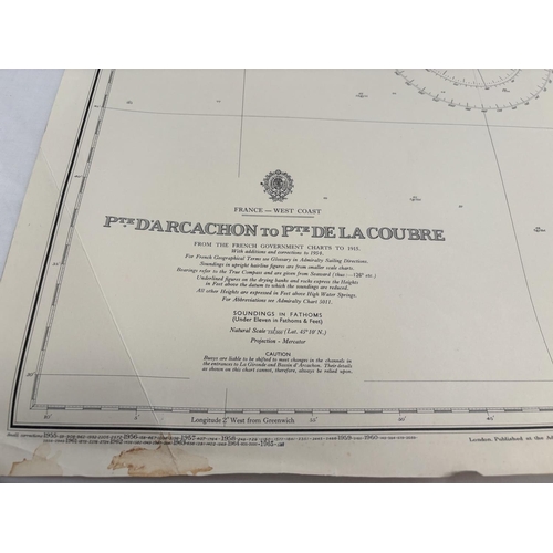 320 - Quantity of marine charts - France.