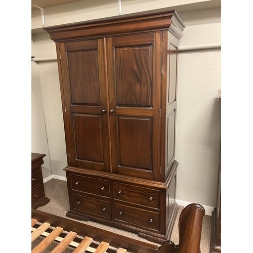 120 - Fine bedroom suite comprising of a 6ft bed, pair of bedside lockers, dressing table/stool and a ward... 