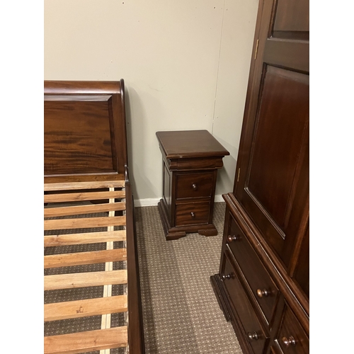 120 - Fine bedroom suite comprising of a 6ft bed, pair of bedside lockers, dressing table/stool and a ward... 