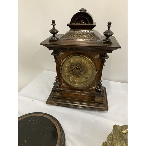 40 - A lot of clocks. AF