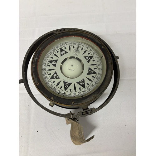 90 - Heavy antique brass case compass on swivel by Henry Browne & Son together with a pressure gauge and ... 