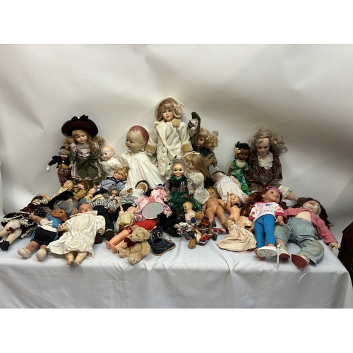 Collection of dolls.