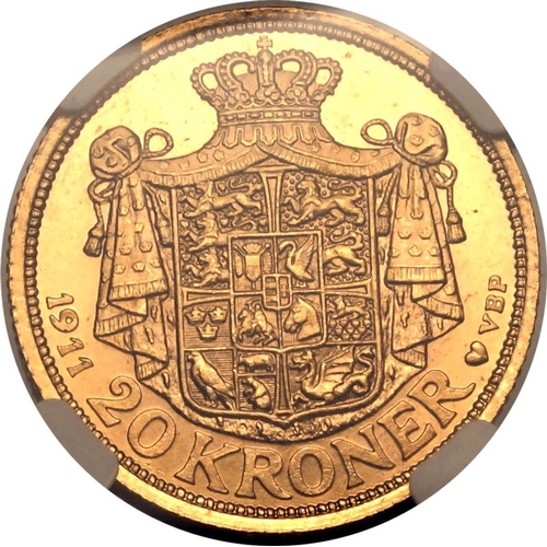 33 - DENMARK. Frederik VIII. Gold 20 kroner, 1911 VBP; GJ. Copenhagen. Obv: head of Frederick VIII facing... 