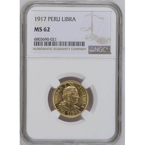 96 - PERU. Gold 1 libra, 1917. Lima. Wreath around coat of arms with legend around, date below; "REP... 