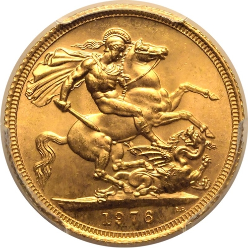 166 - UNITED KINGDOM. Elizabeth II, 1952-2022. Gold Sovereign, 1976. Royal Mint. Second crowned and draped... 