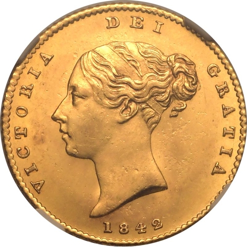 52 - UNITED KINGDOM. Victoria, 1837-1901. Gold Half-Sovereign, 1842. London. First small young head of Vi... 