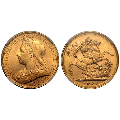 69 - AUSTRALIA. Victoria, 1837-1901. Gold sovereign, 1900 M. Melbourne. Old, veiled bust left, T.B. below... 