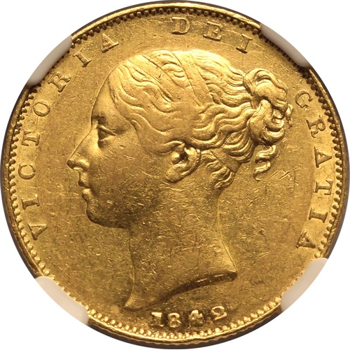 42 - UNITED KINGDOM. Victoria, 1837-1901. Gold Sovereign, 1842. London. Closed 2. First young head of Vic... 