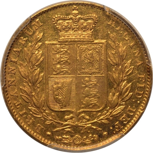 63 - AU53  | UNITED KINGDOM. Victoria, 1837-1901. Gold Sovereign, 1846. London. Roman I. First young head... 