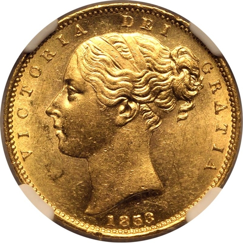 74 - AU 58 | UNITED KINGDOM. Victoria, 1837-1901. Gold Sovereign, 1853/5. London. 3 over 5. Second young ... 