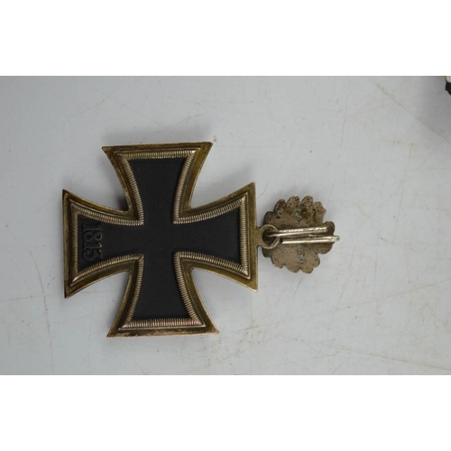 7 - An German Knights cross, and oak leaves marked l12 - 800