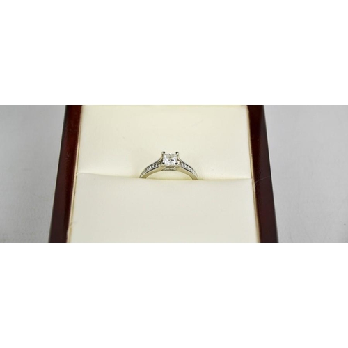 190 - A platinum square cut diamond ring 0.71ct, colour H, clarity VS1 with GIA Certificate, 0.45ct total ... 