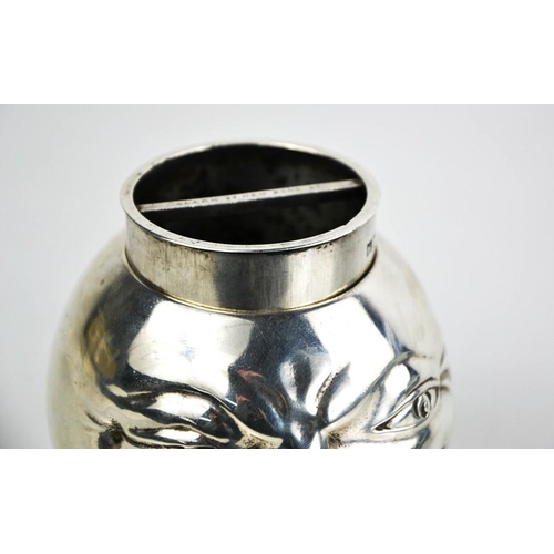 214 - A silver character ashtray by Arthur Clark of London, with removable collar.