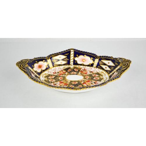 22 - A Royal Crown Derby lozenge dish in the Imari pattern, no 1128 circa 1930, 29cm long.