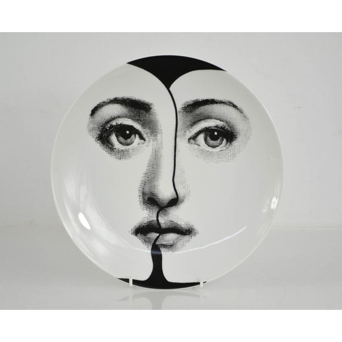 47 - A Fornasetti Tera Veriazione display plate, 'Julia' no 271, 27cm diameter.