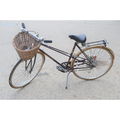501 - A vintage Raleigh Misty bicycle