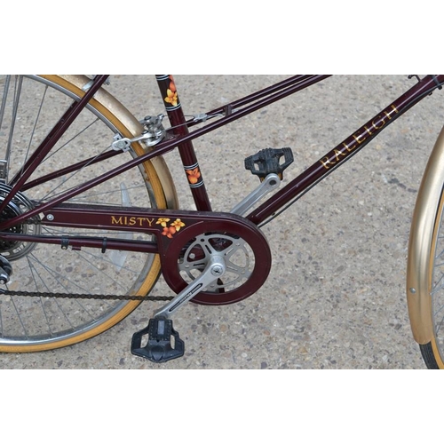 501 - A vintage Raleigh Misty bicycle