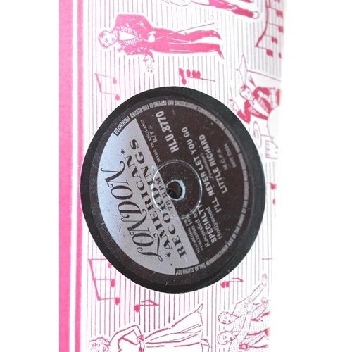 526 - A large group of 78rpm records to include Little Richard. Bill Hailey and his Comets, Dean Martin, G... 