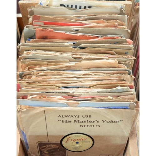 527 - A group of 78rpm records to include Frankie laine, Dinah Shore, Jackie Gleason, Andy Williams, Tony ... 