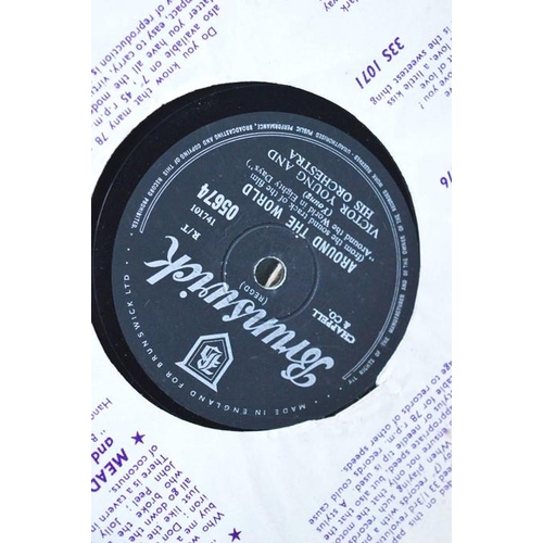 528 - A group of 78rpm records to include Jim Dale, Johnnie Ray, Lew Stone, The Four Aces, Bing Crosby, Er... 