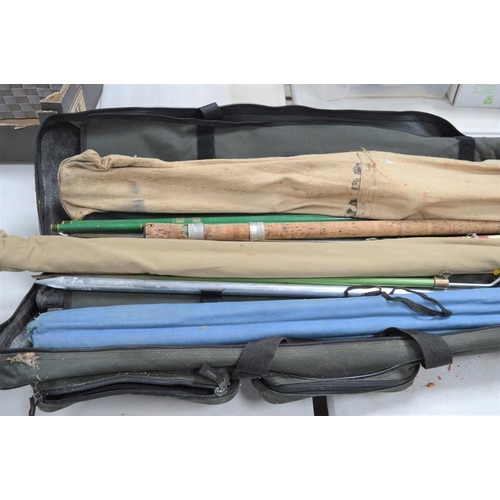 538 - A group of vintage fishing rods to include Edgar Sealey, Shakespeare etc