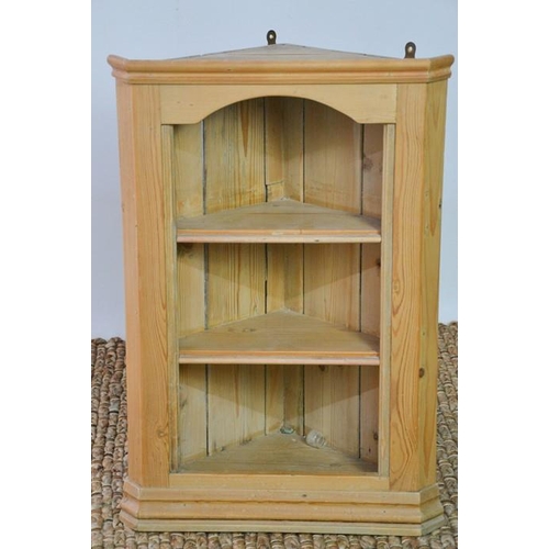Lot 595       