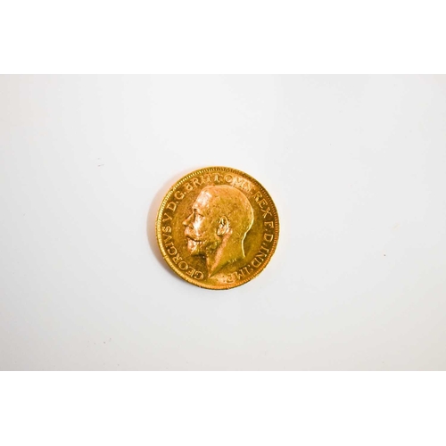 15 - A George V full gold sovereign dated 1912.