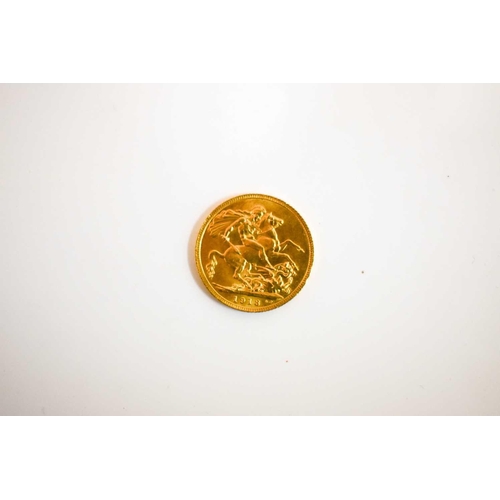 17 - A George V full gold sovereign dated 1913.
