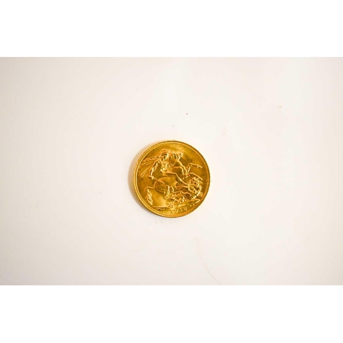 24 - A George V full gold sovereign dated 1912.