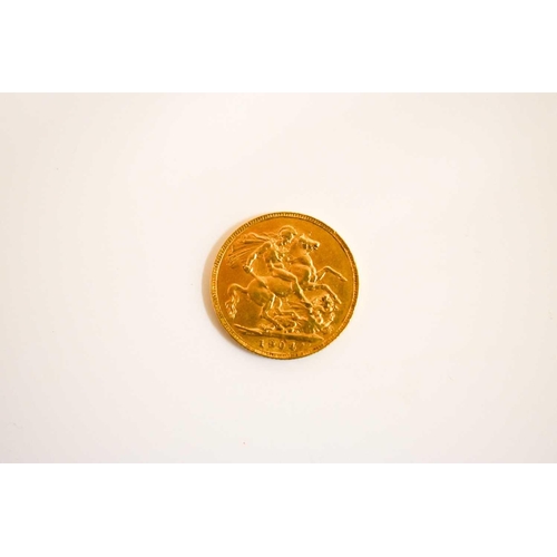4 - An Edward VII full gold sovereign dated 1904.