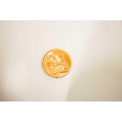 46 - A George V full gold sovereign dated 1913.