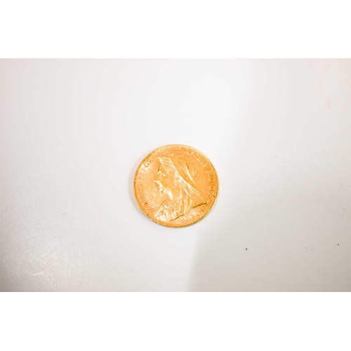 48 - A Victoria full gold sovereign dated 1900 and with Perth mint mark.