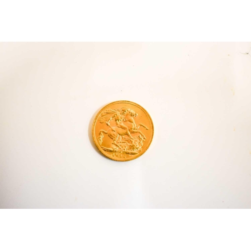 51 - A George V full gold sovereign dated 1912.