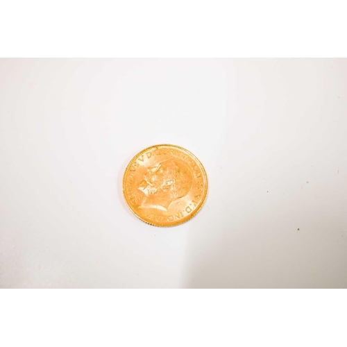 60 - A George V full gold sovereign dated 1912.
