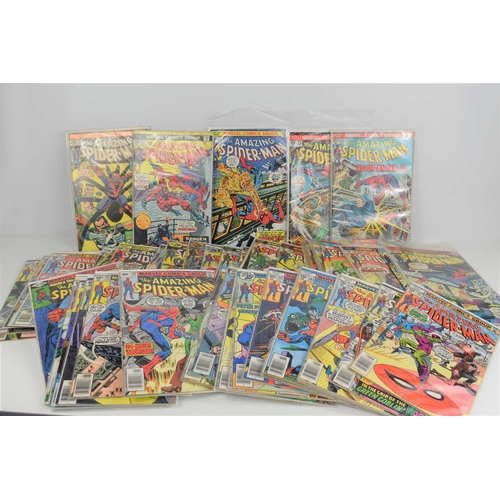 257 - Marvel Comics: The Amazing Spiderman, bronze age, issue numbers 130 to 200, there are two copies of ... 