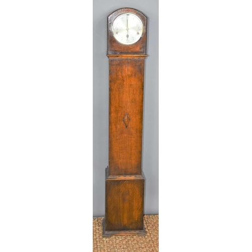 47 - An early 20th century oak cased grandmother clock, with key and pendulum, 126cm tall