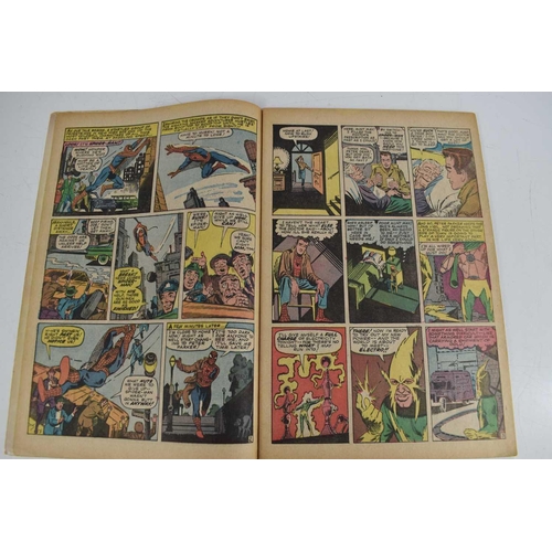 252 - Marvel Comics: The Amazing Spiderman #9 / No.9, first appearance of Electro, published 1964, 9d copy... 