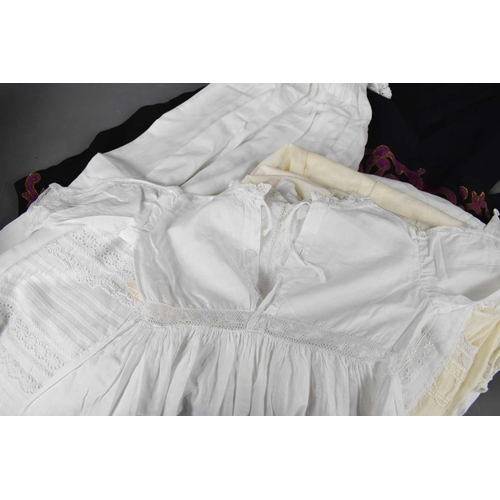 275 - A selection of Victorian and later childrens cotton and lace gowns, dresses, christening gown and ot... 