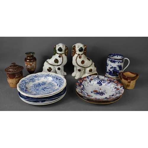 157 - A collection of 19th century English porcelain, including Masons Ironstone, Wedgwood and Minton blue... 