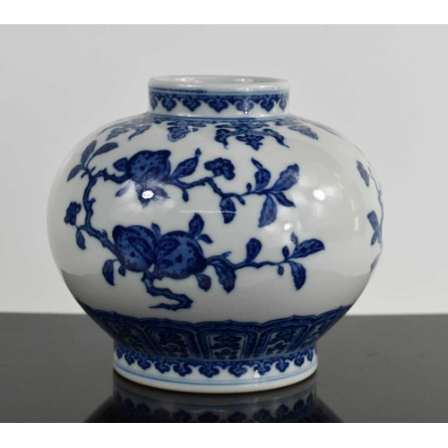 291 - A Chinese blue and white porcelain jar from the yongzheng period, underglaze blue period mark within... 