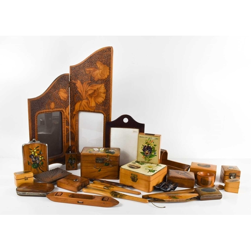 333 - A selection of Maucheline wares and other treen, to include Cannes card case, Cannes inkwell, vesta ... 