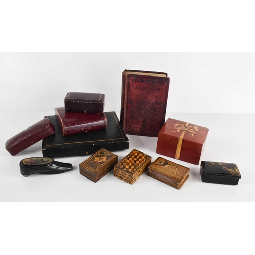 337 - A selection of boxes to include Tunbridgeware examples, a Russian black lacquered snuff box in the f... 