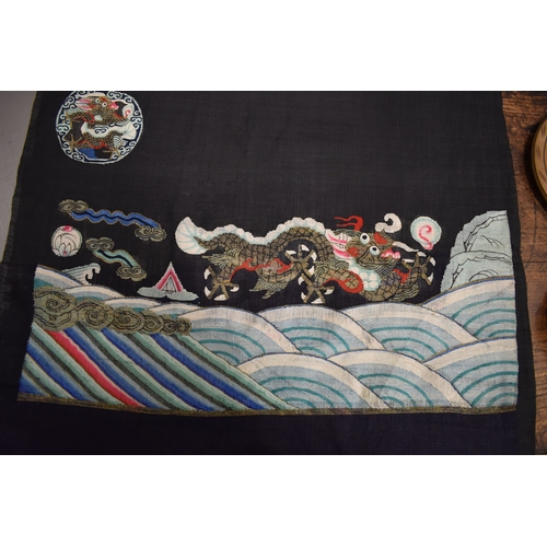 280 - A Chinese embroidered panel, depicting two four claw dragons under the flaming pearl circa 1910, 33 ... 