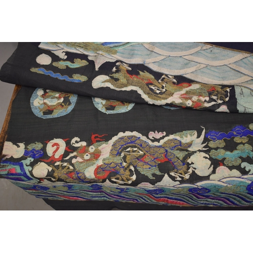 280 - A Chinese embroidered panel, depicting two four claw dragons under the flaming pearl circa 1910, 33 ... 