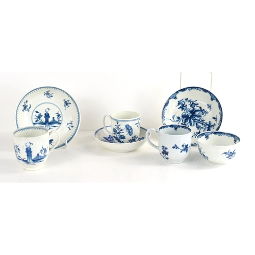 53 - Three 18th century blue and white Worcester coffee cans and saucers, one depicting Chinese figures, ... 