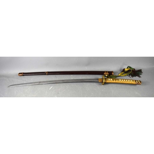 19 - A WWII period Japanese officers Shin Gunto sword with rayskin tsuka wrapped with cord binding, gilt ... 