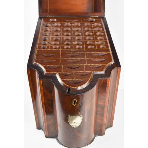 252 - A fine Georgian mahogany marquetry inlaid knife box, the sloped top inlaid with a shell motif to the... 